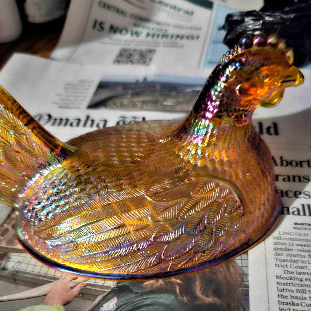 Indiana Glass Hen on Nest- Top Only - Picture 2 of 3